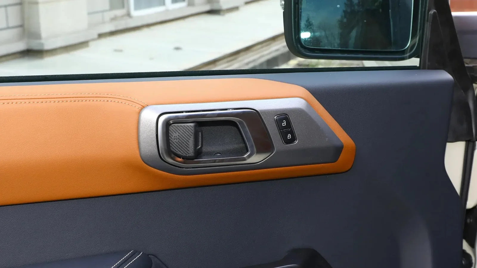 2021-2025 Ford Bronco Carbon Fiber Rear Interior Door Handle Trim Covers: Carbon Fiber vs. Generic Trim Choices