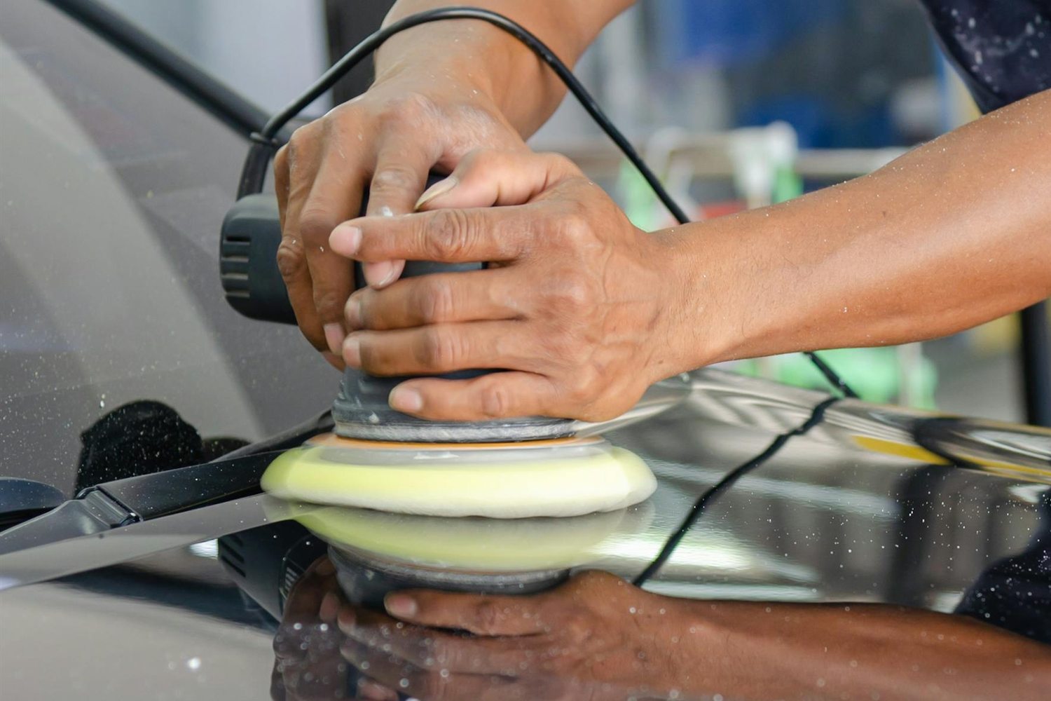 How to Fix Scratches and Swirls on Carbon Fiber Surfaces