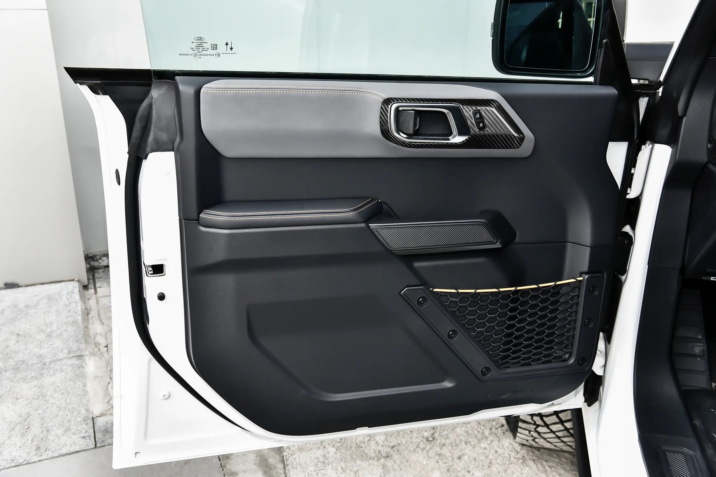 2021-2025 Ford Bronco Carbon Fiber Front Interior Door Handle Trim Covers